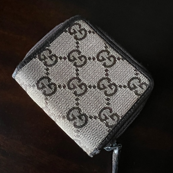 Gucci Coin wallet. - Picture 3 of 10